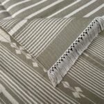 High-End Panja Craft: Reversible Flatwoven Floor Art durry - Image 3