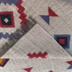 Traditional Handwoven Geometric Kilim Dhurrie - Image 3